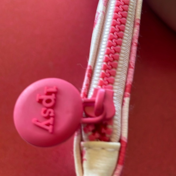 3/$10 Ipsy Glam Bag New February 2019 Light Pink & Hot Pink Kisses Cosmetic Bag - Picture 3 of 9